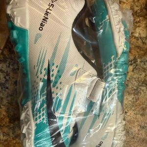 Kids turf soccer cleats White and Teal